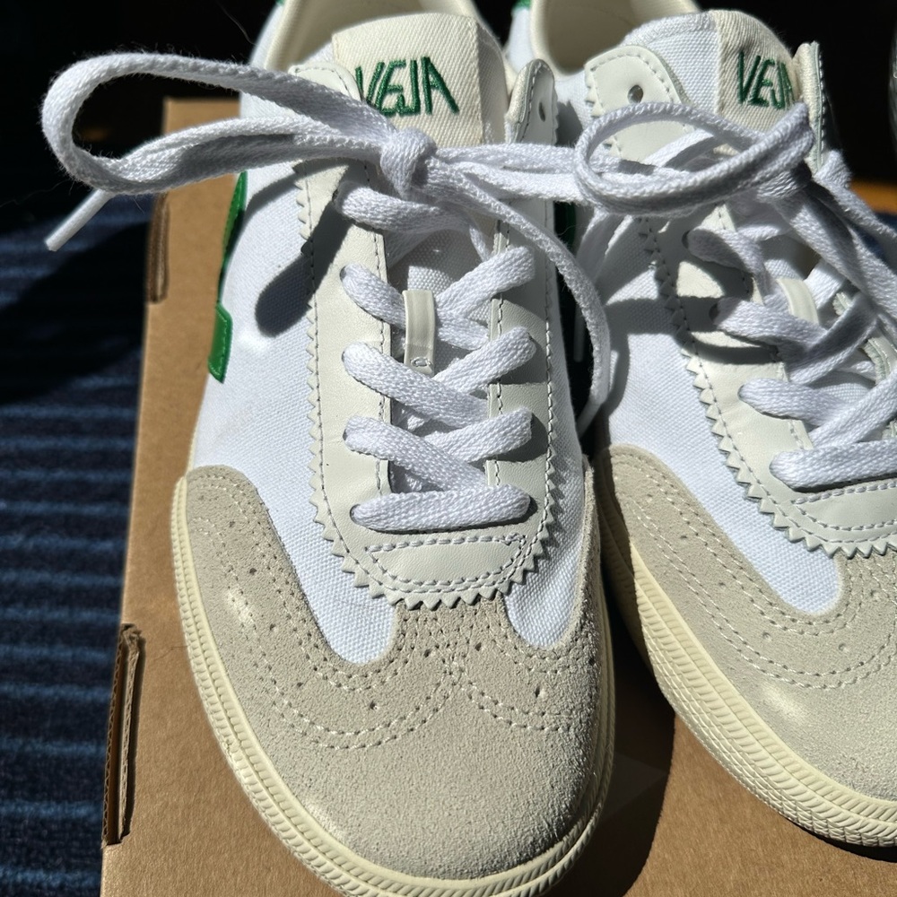 Veja White and Green Women's Sneakers - Picture 11 of 14